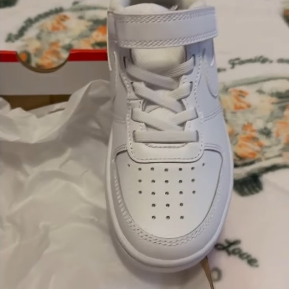 Kids Nike White Sneakers